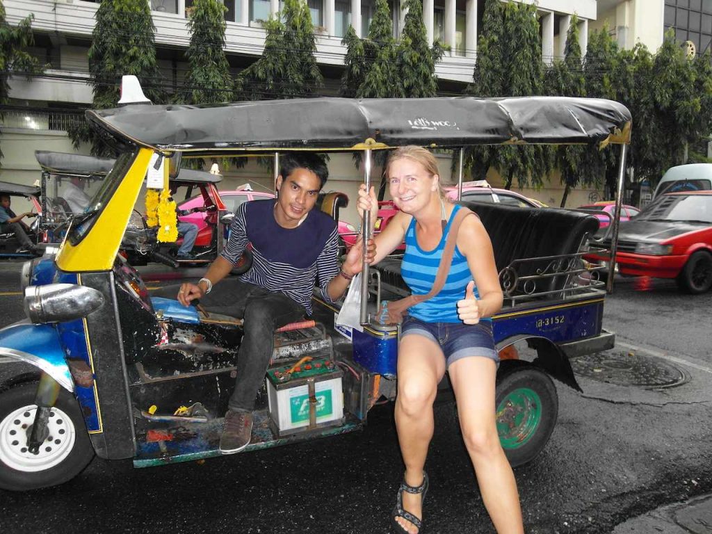 Der Tuk Tuk Fahrer unseres Vertrauens. Student mit haarsträubender Fahrweise auch in dichtestem Verkehr